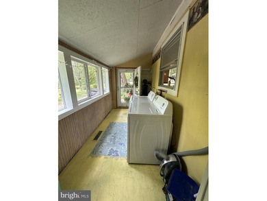 This peaceful Patterson Creek retreat offers the perfect escape - photo 18