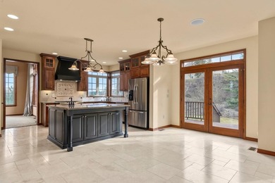 Exceptional, CUSTOM QUALITY two story, one owner home with a - photo 19