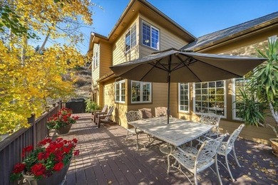Exceptional, CUSTOM QUALITY two story, one owner home with a - photo 20
