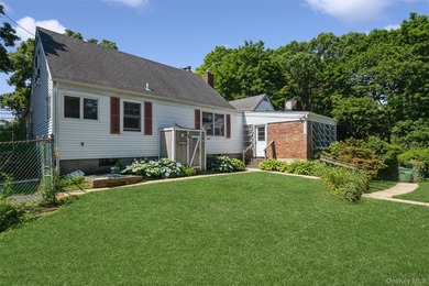 Charming Cape in the Heart of Port Jefferson Village Filled with - photo 38