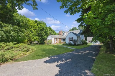 Charming Cape in the Heart of Port Jefferson Village Filled with - photo 42