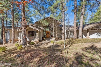 Celebrate summer in this move-in ready home walking distance to - photo 2