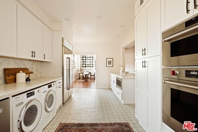 Rare opportunity to own an exceptionally spacious, beautifully - photo 26