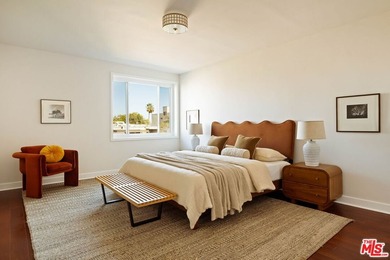 Rare opportunity to own an exceptionally spacious, beautifully - photo 28