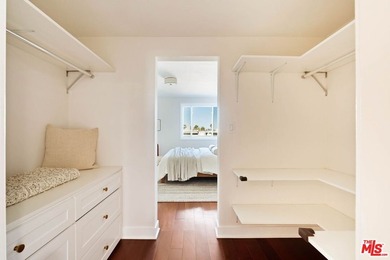 Rare opportunity to own an exceptionally spacious, beautifully - photo 32