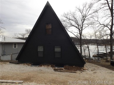 Far from your typical A-frame home, this beautiful 3-bedroom - photo 40