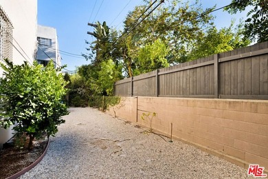 Rare opportunity to own an exceptionally spacious, beautifully - photo 45