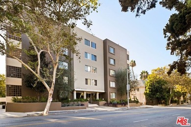 Rare opportunity to own an exceptionally spacious, beautifully - photo 49