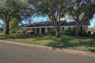 (private lake, pond, coastal) Home For Sale in Sulphur Springs Texas