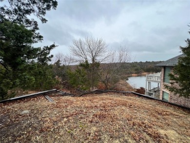 Lake Lot For Sale in Pottsboro, Texas