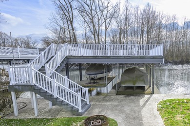 Beautiful 3 bed/2.5 bath waterfront home on Long Island - photo 4