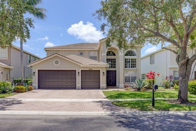 Rarely available Lake Front pool home in a GL Homes gated - photo 2