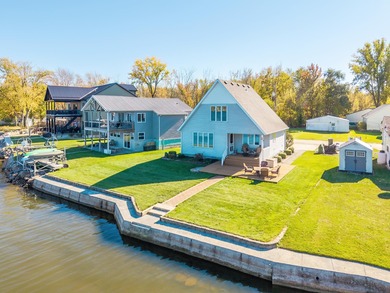 (private lake, pond, creek) Home For Sale in Wawaka Indiana