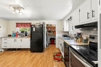 Welcome to 22 Pendleton Street in Brewer! This charming - photo 12
