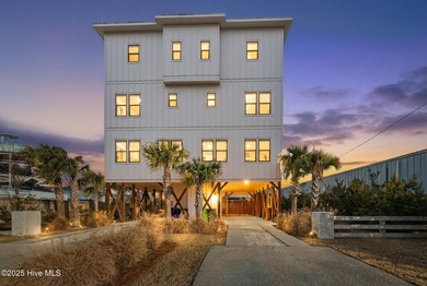 Near-New oceanview Luxury 3 bed, 3.5 bath townhome in the center