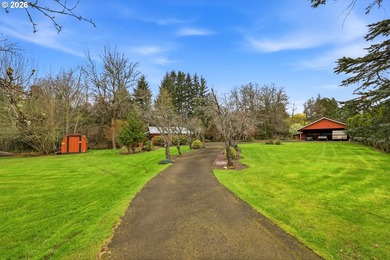 Welcome to your private retreat in the heart of Washougal! This - photo 3