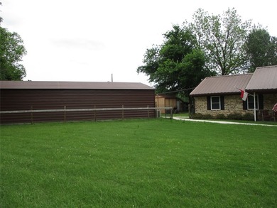 Welcome to a Rare Find, ready for you to move into and start - photo 2