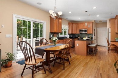 Welcome to this beautifully maintained 11-room Colonial nestled - photo 12