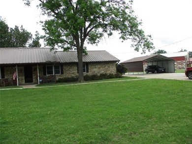 Welcome to a Rare Find, ready for you to move into and start - photo 3
