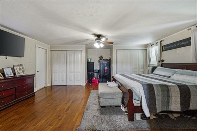 Escape to the peace and charm of country living with this - photo 13