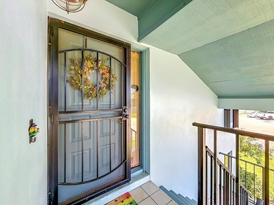 Perfect 2 bedroom 2 bath FURNISHED condo close to downtown - photo 4
