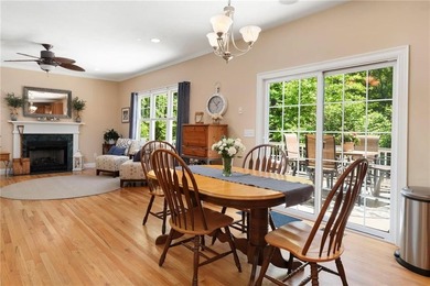 Welcome to this beautifully maintained 11-room Colonial nestled - photo 14