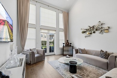 A Fabulous Jamestown Townhouse has a dramatic 2 Story Grand - photo 17
