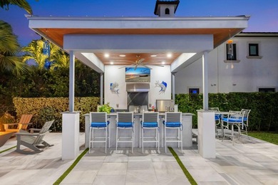 Experience refined waterfront living in this stunning Ocean - photo 17