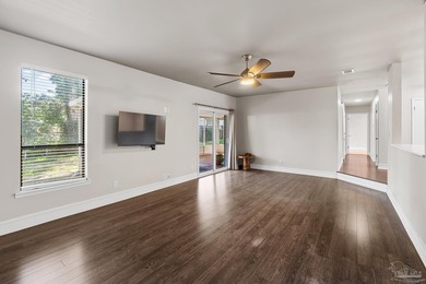 OPEN HOUSE THIS SUNDAY 12-2PM !! Tucked away on a quiet - photo 18