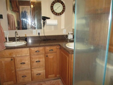 Welcome to a Rare Find, ready for you to move into and start - photo 9
