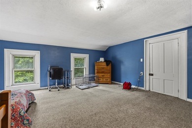 Escape to the peace and charm of country living with this - photo 22
