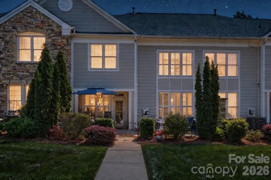 Live a carefree lifestyle with resort style amenities right here - photo 28