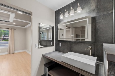 OPEN HOUSE THIS SUNDAY 12-2PM !! Tucked away on a quiet - photo 30