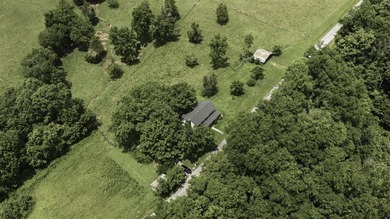 Escape to the peace and charm of country living with this - photo 33