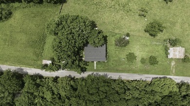 Escape to the peace and charm of country living with this - photo 34