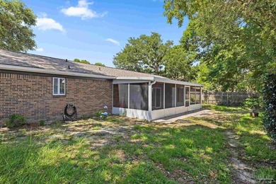 OPEN HOUSE THIS SUNDAY 12-2PM !! Tucked away on a quiet - photo 40