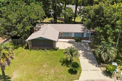 OPEN HOUSE THIS SUNDAY 12-2PM !! Tucked away on a quiet - photo 43