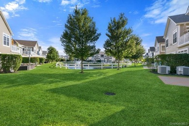 A Fabulous Jamestown Townhouse has a dramatic 2 Story Grand - photo 46