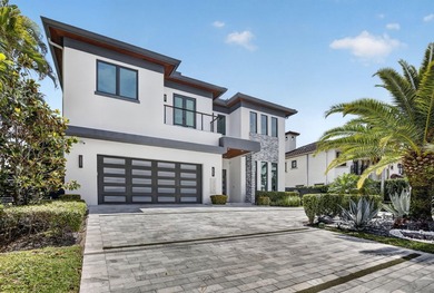 Experience refined waterfront living in this stunning Ocean - photo 46