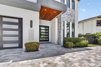 Experience refined waterfront living in this stunning Ocean - photo 47