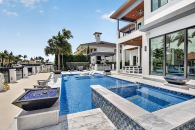 Experience refined waterfront living in this stunning Ocean - photo 60