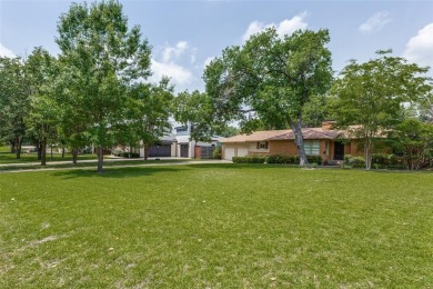 Lake Home Sale Pending in Dallas, Texas