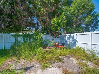 Beautifully maintained CBS home just outside Fort Pierce city - photo 14