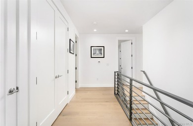 Experience an inspired blend of Southern elegance and modern - photo 17