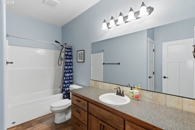Turnkey 4-bedroom, 2-bath single-level home located on a quiet - photo 21