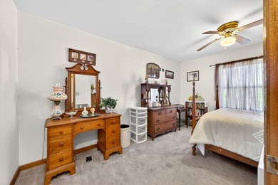 Exceptional location just minutes from Wisdom Dock Marina and - photo 21