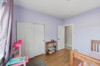 Turnkey 4-bedroom, 2-bath single-level home located on a quiet - photo 24