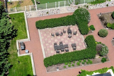 Set in a coveted downtown location just steps from dining - photo 24