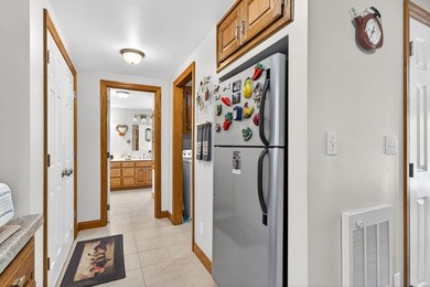 Exceptional location just minutes from Wisdom Dock Marina and - photo 26