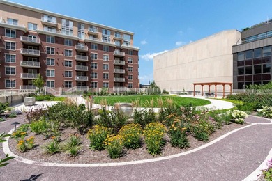 Set in a coveted downtown location just steps from dining - photo 27
